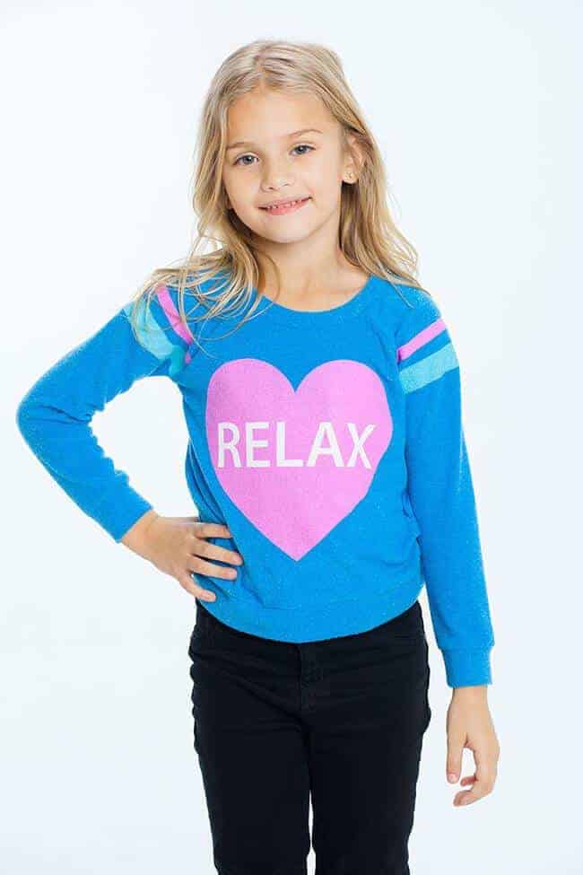 Chaser Girls Graphic Pullover "Relax"